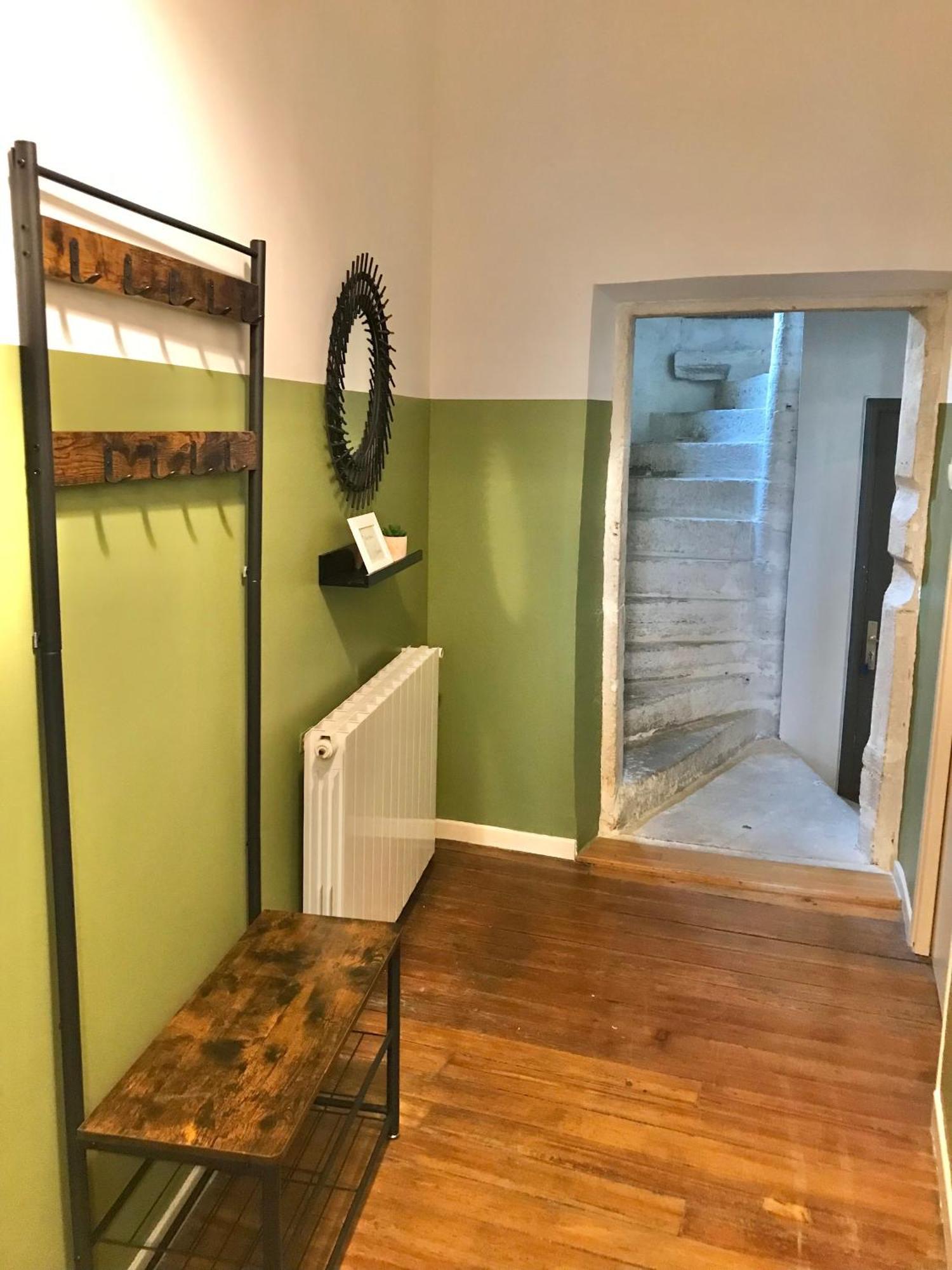 Myzenplace - Duplex 100M2 Cosy, Atypique, Situation Ideale, Parking Montélimar Buitenkant foto